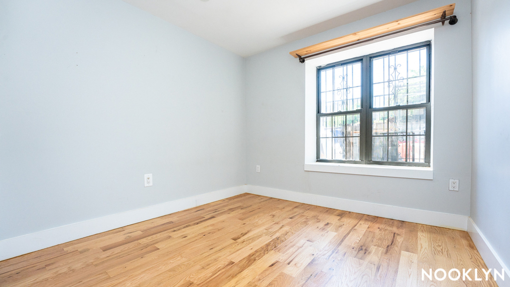 375 Vernon Ave - Photo 16