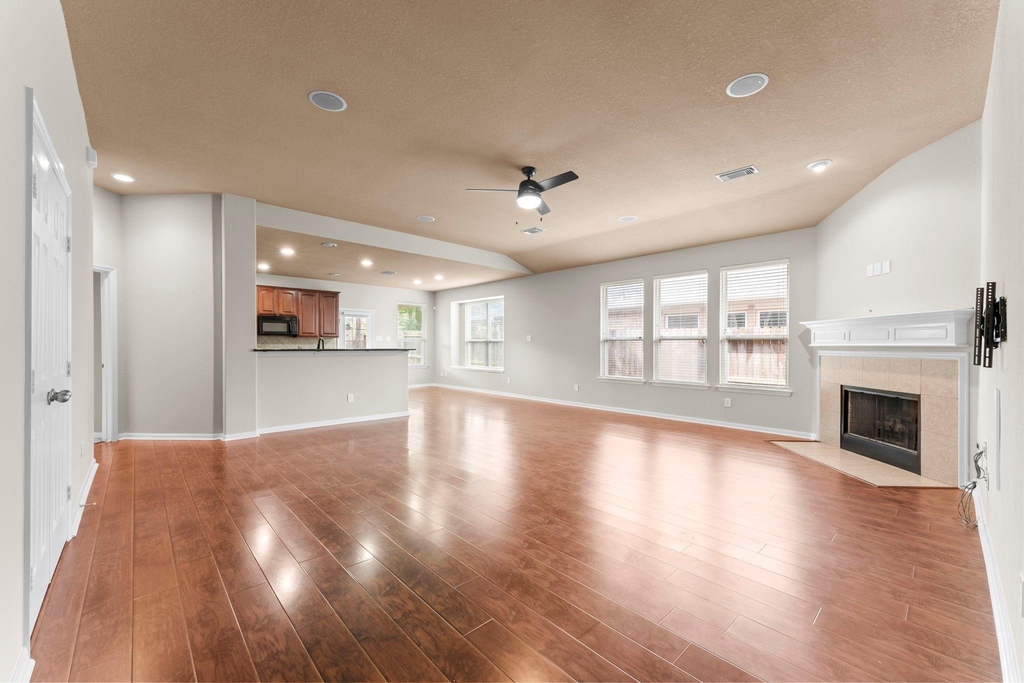 21127 Gladys Yoakum Drive - Photo 11