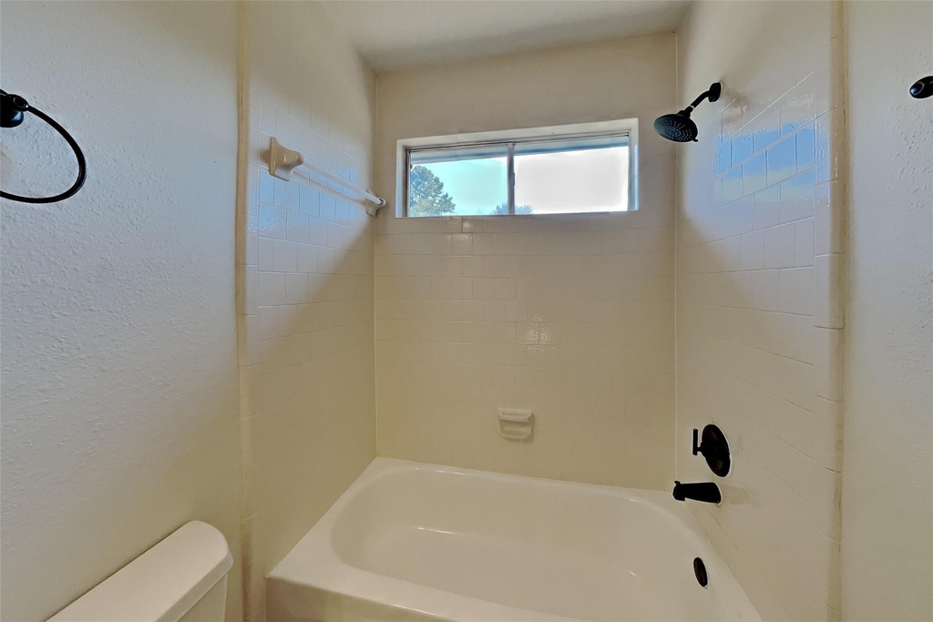 19727 Glenfinch Lane - Photo 15