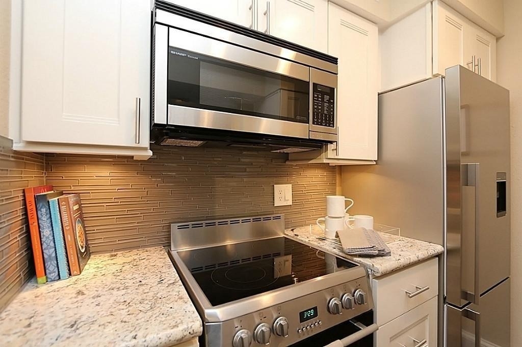 3402 Garrott Street - Photo 10
