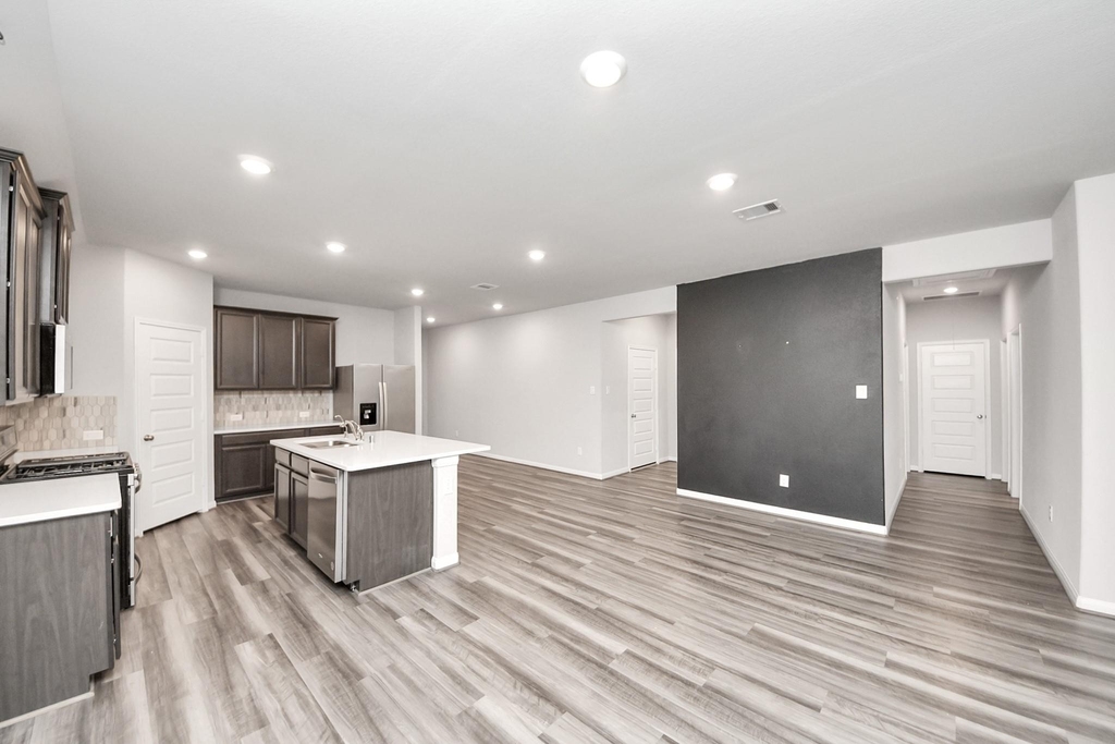 518 Ellwood Terrace Lane - Photo 13