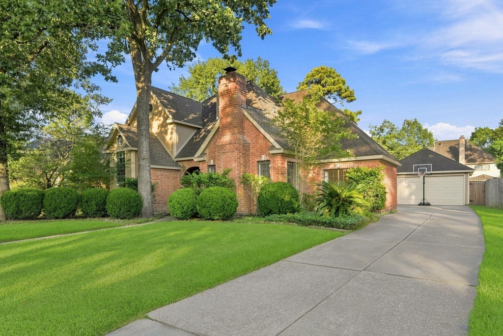5626 Spring Lodge Drive - Photo 0
