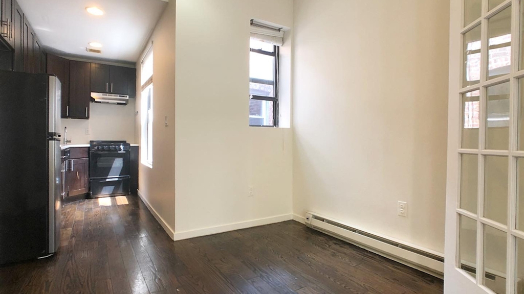 950 Nostrand Ave - Photo 8