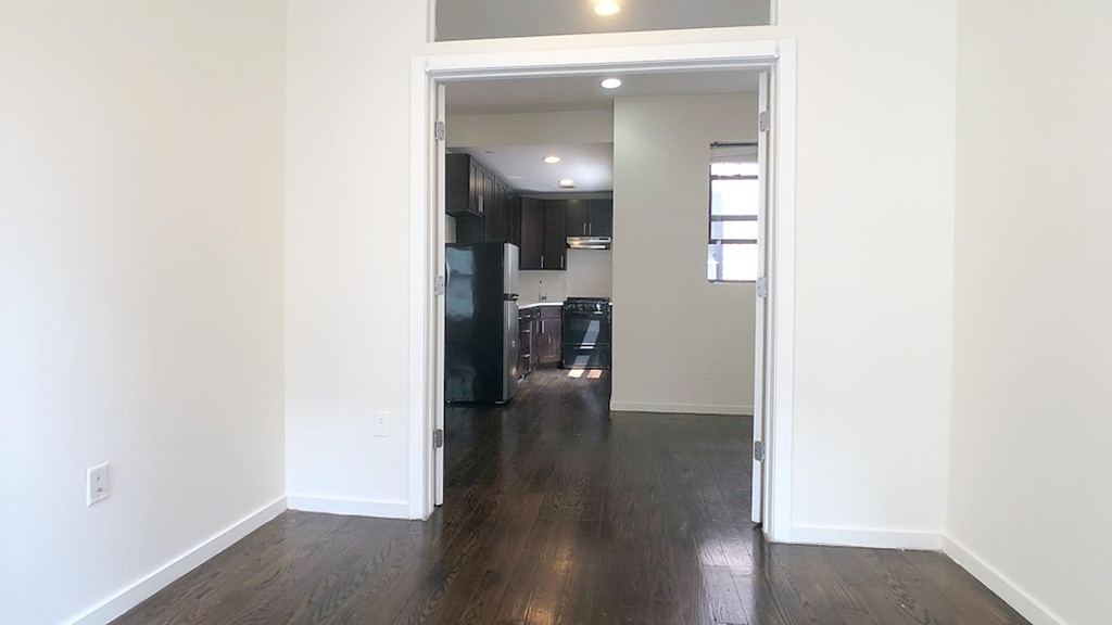 950 Nostrand Ave - Photo 6