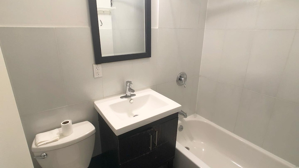 950 Nostrand Ave - Photo 3