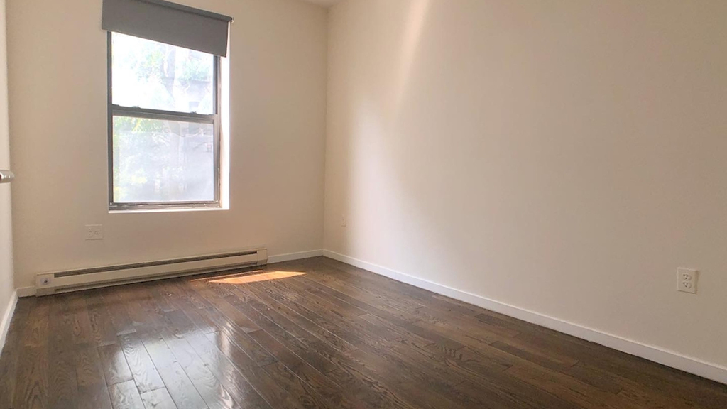 950 Nostrand Ave - Photo 9