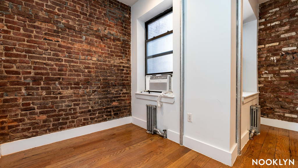 115 Carlton Ave - Photo 5