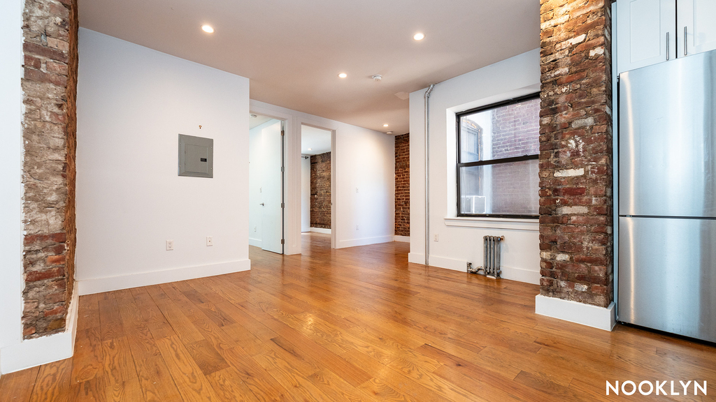 115 Carlton Ave - Photo 3