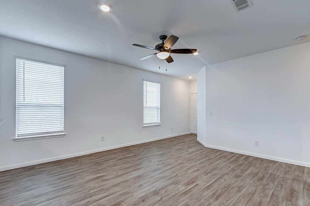17610 Calabash Drive - Photo 7
