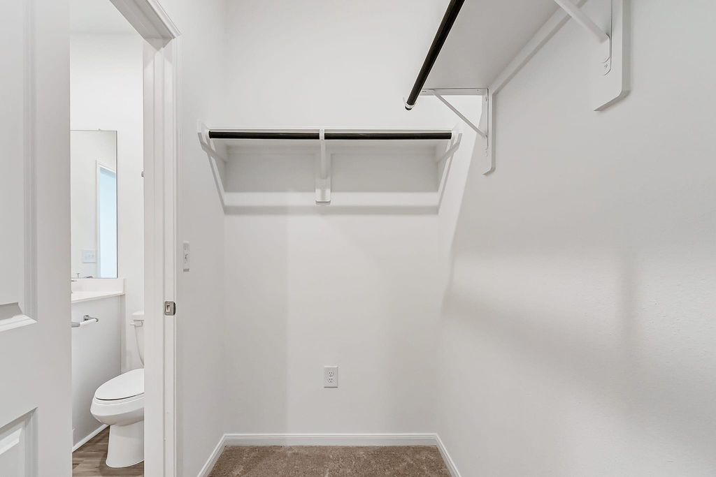 17610 Calabash Drive - Photo 5