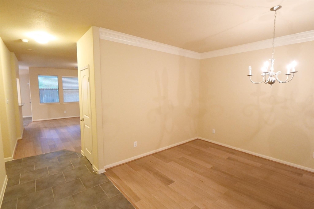 26427 Longview Creek - Photo 1