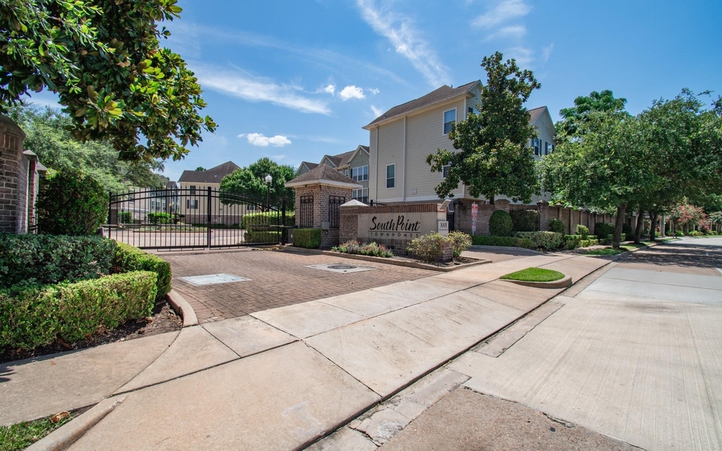 3001 Murworth Drive - Photo 0