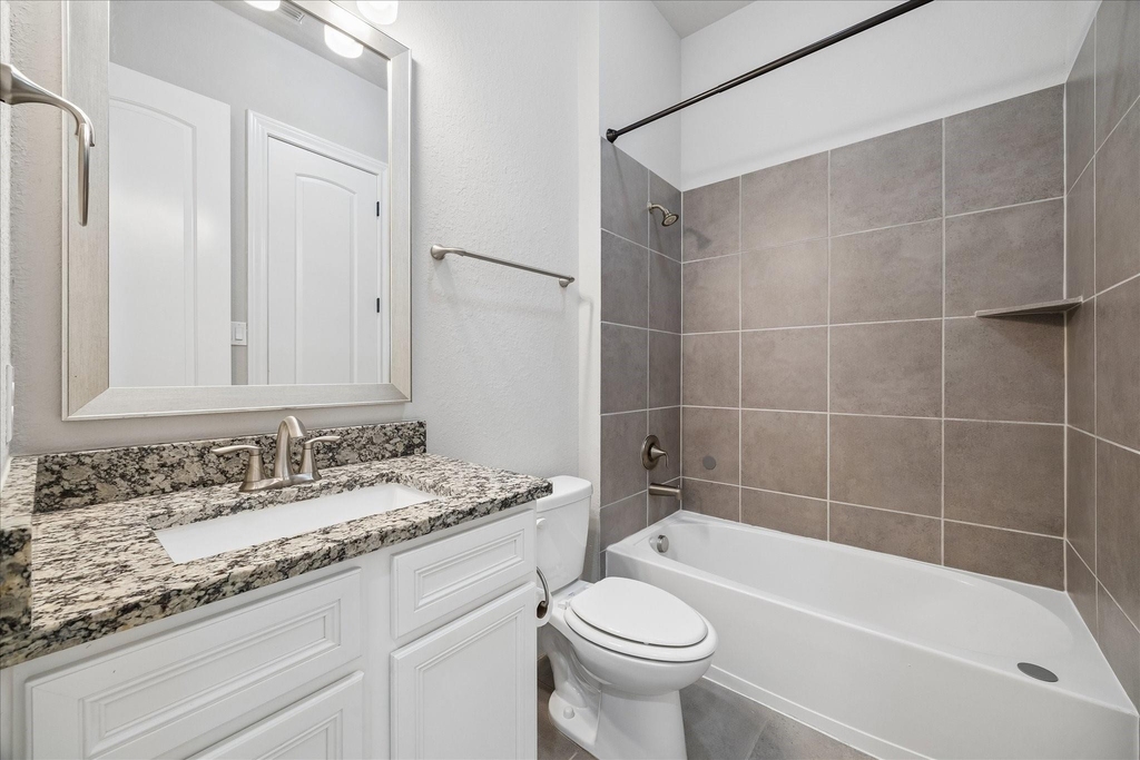 1704 Oak Leaf Pass Drive - Photo 6