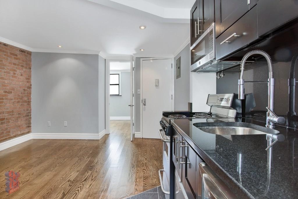 218 Avenue A - Photo 4