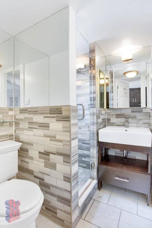 218 Avenue A - Photo 3