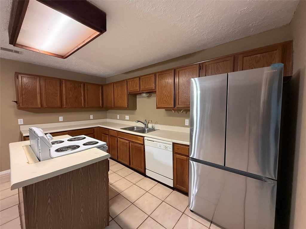 13218 Avonshire Drive - Photo 4