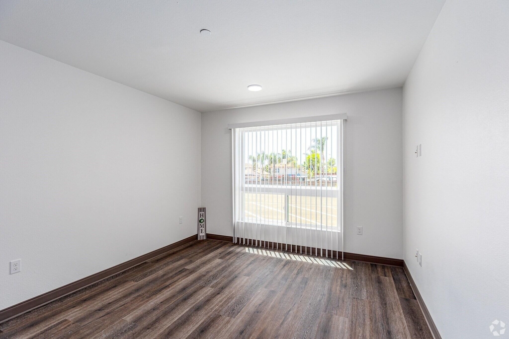 3501 N Vista Lane - Photo 13