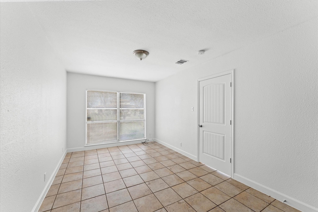 5326 Newkirk Lane - Photo 9