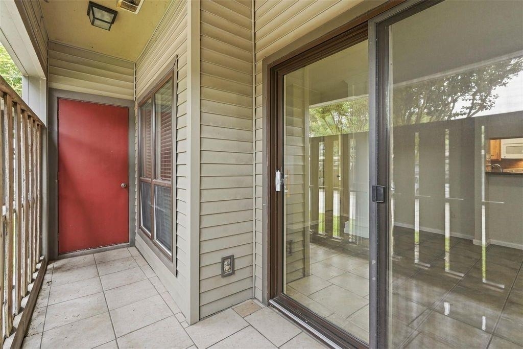 2025 Augusta Drive - Photo 2