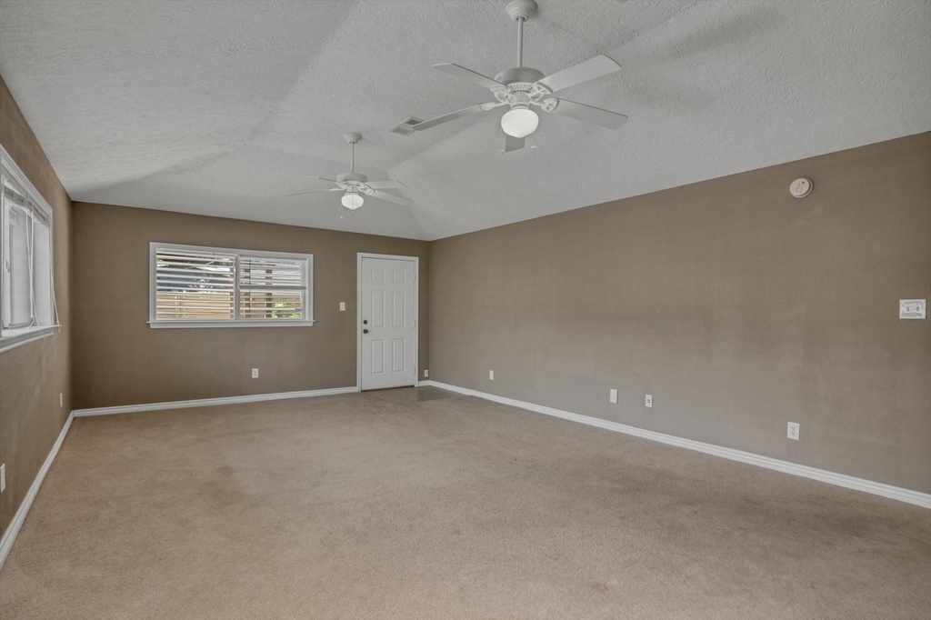 119 Barracuda Avenue - Photo 12