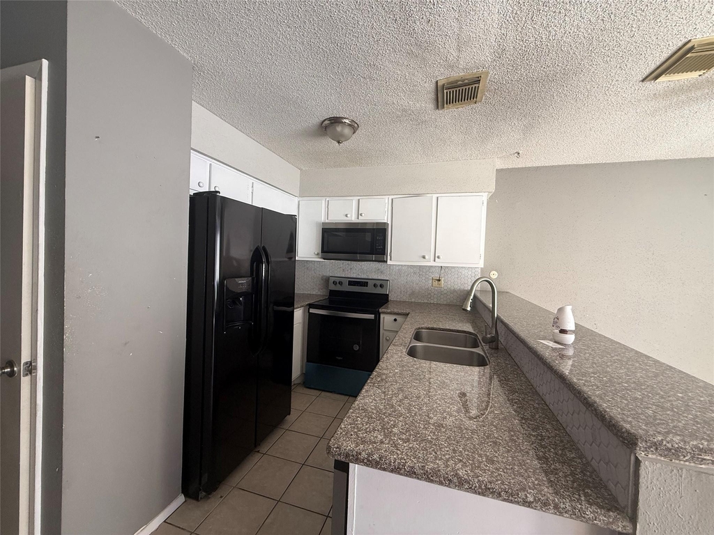 8498 Dairy View Lane - Photo 7