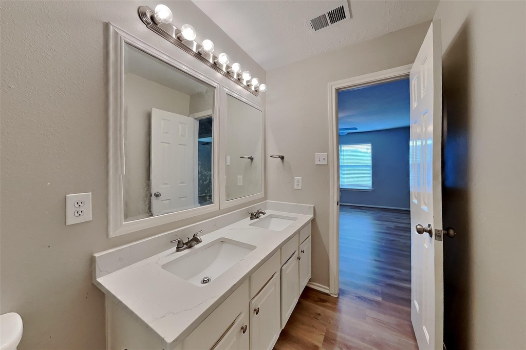 22076 Knights Cove Drive - Photo 18