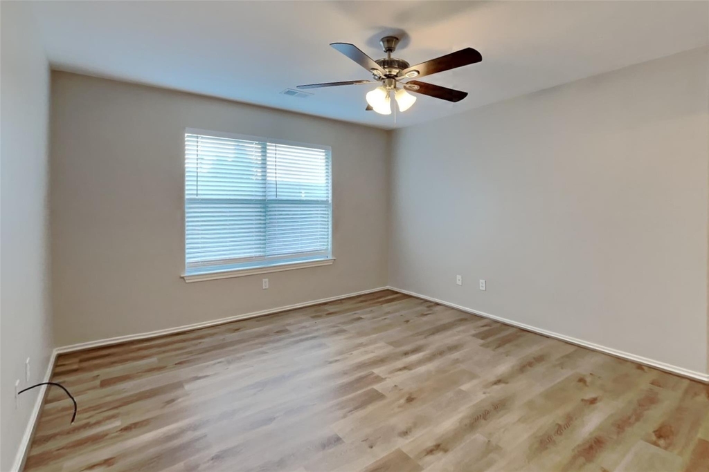 22076 Knights Cove Drive - Photo 21