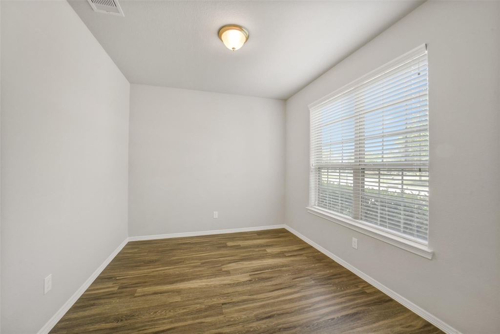 8506 Lagosta Lane - Photo 3