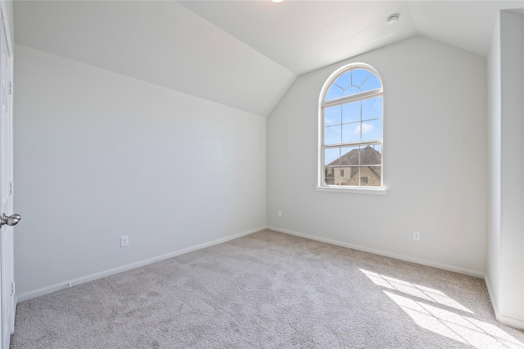 632 Kickapoo Court - Photo 7