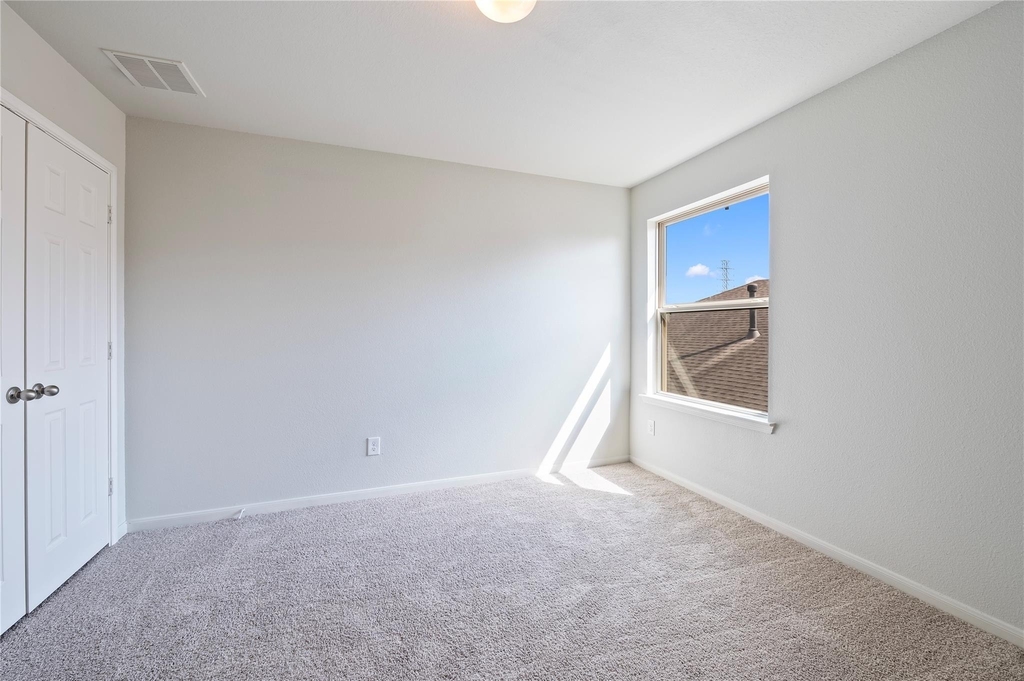 632 Kickapoo Court - Photo 8