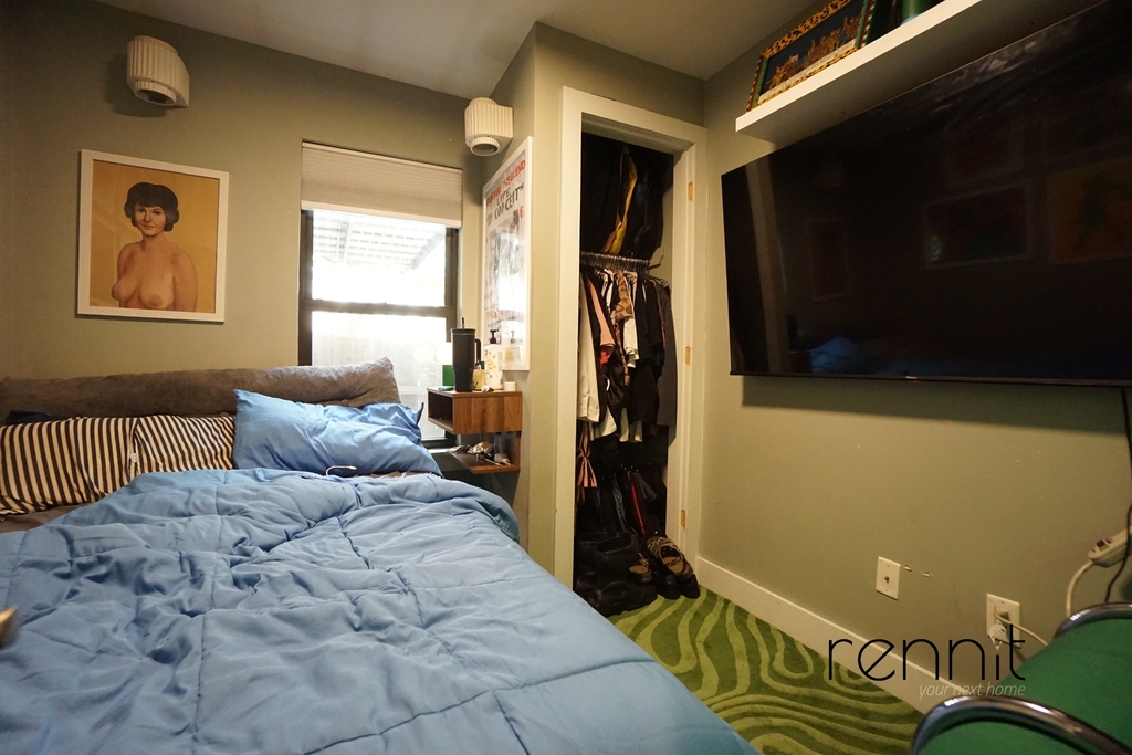 1160 Halsey Street - Photo 7