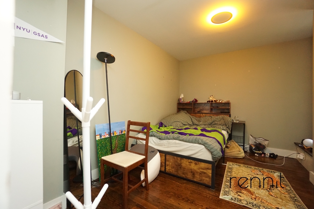 1160 Halsey Street - Photo 10
