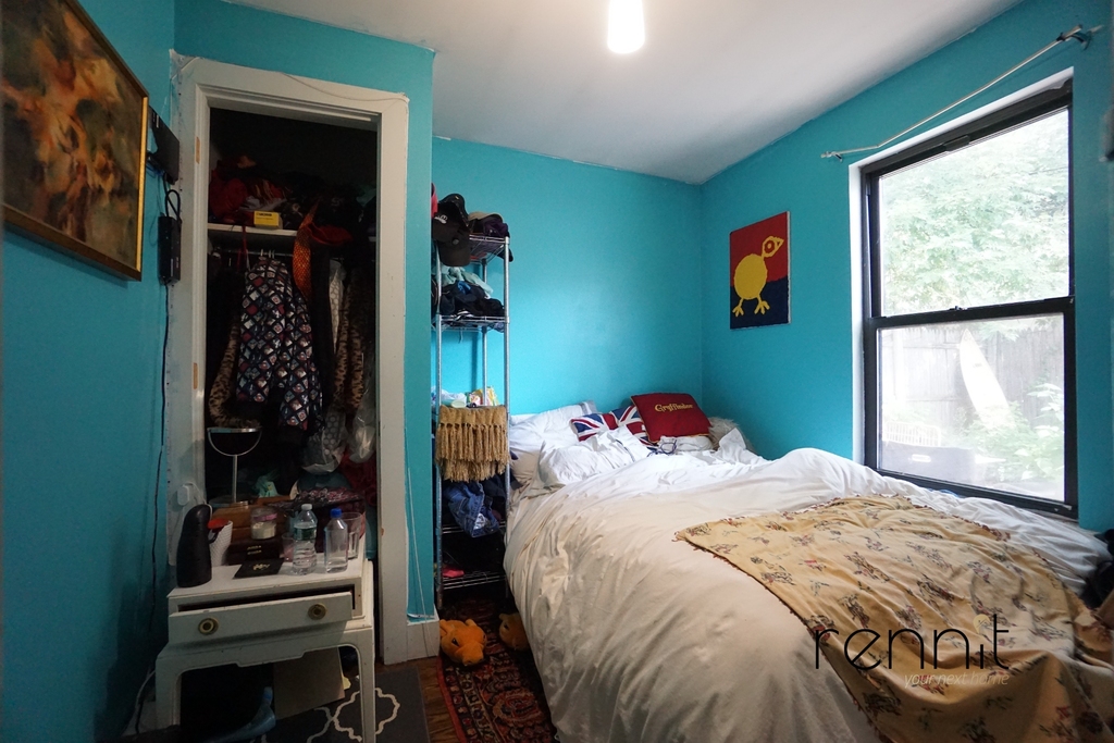 1160 Halsey Street - Photo 12