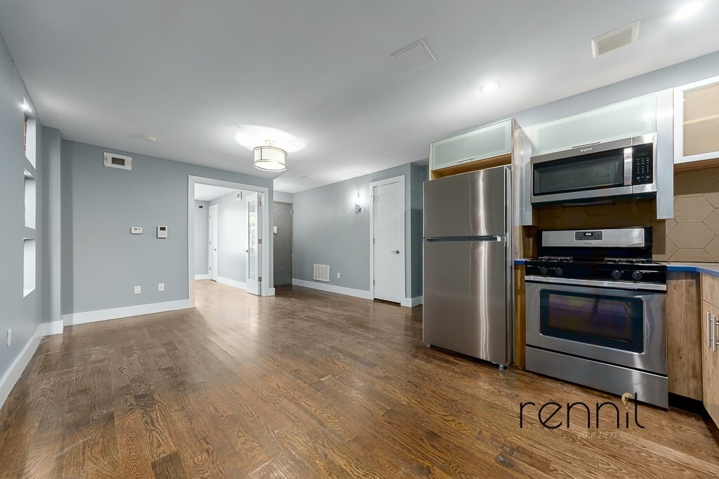 1160 Halsey Street - Photo 1