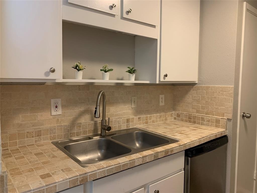 10049 Westpark Drive - Photo 13