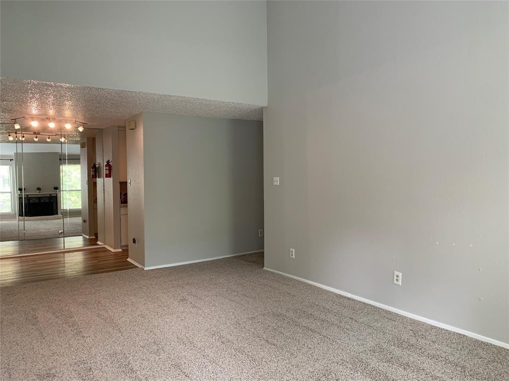 10049 Westpark Drive - Photo 3