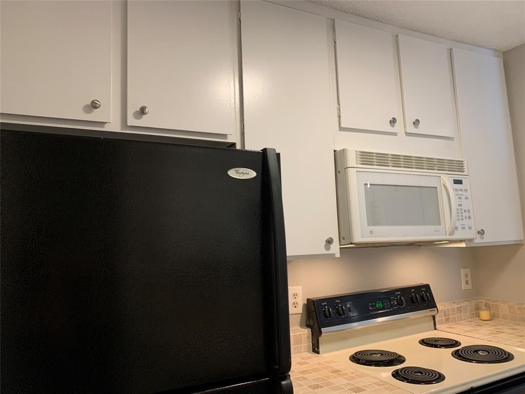 10049 Westpark Drive - Photo 16