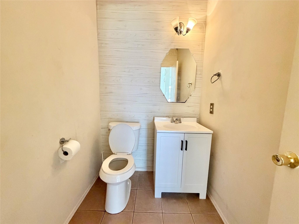 2305 Ames Street - Photo 23