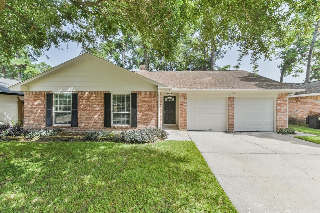 9719 Halkirk Street - Photo 2