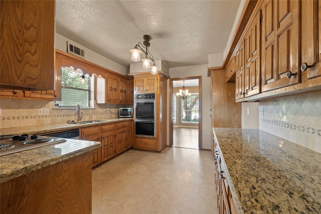 16325 St Helier Street - Photo 3