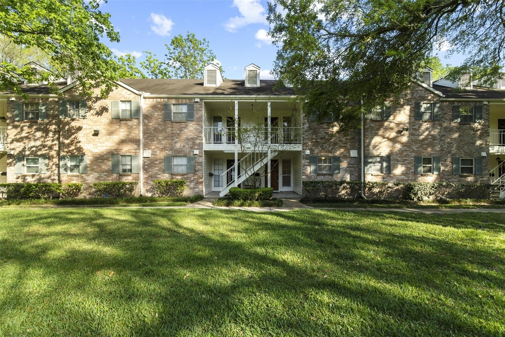 13010 Trail Hollow Drive - Photo 0