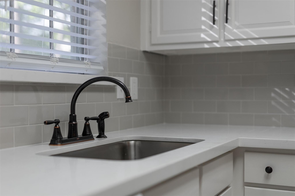 13010 Trail Hollow Drive - Photo 16