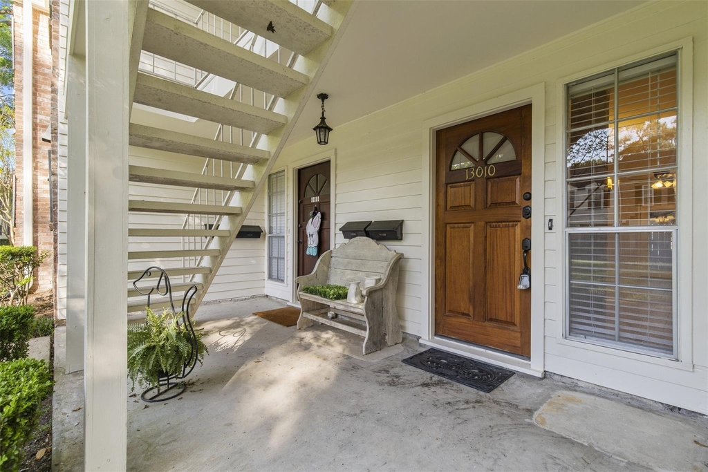 13010 Trail Hollow Drive - Photo 1