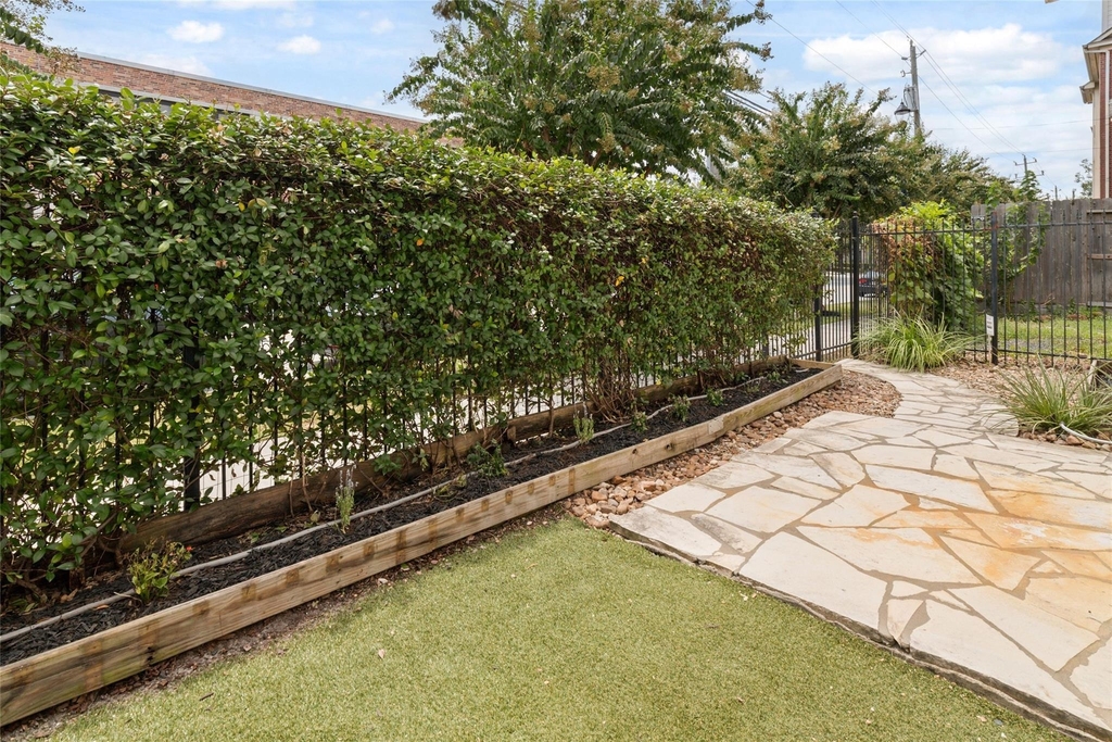 2256 La Branch Street - Photo 30
