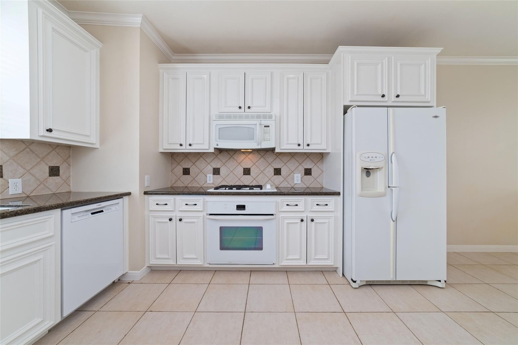 2256 La Branch Street - Photo 15