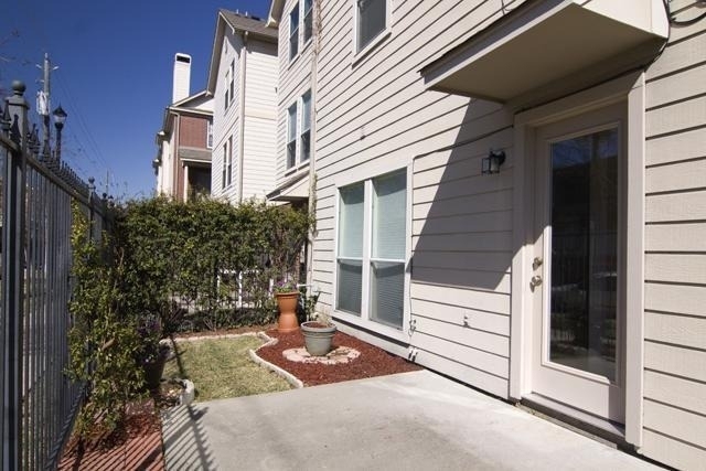 2256 La Branch Street - Photo 29