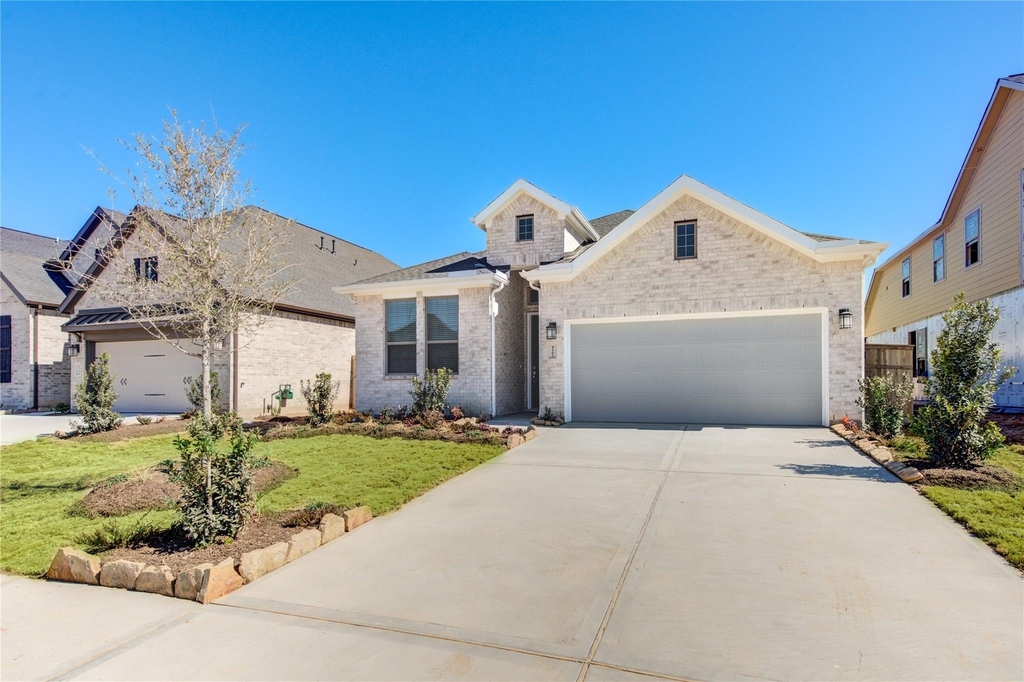 4203 Maple Glen Drive - Photo 2