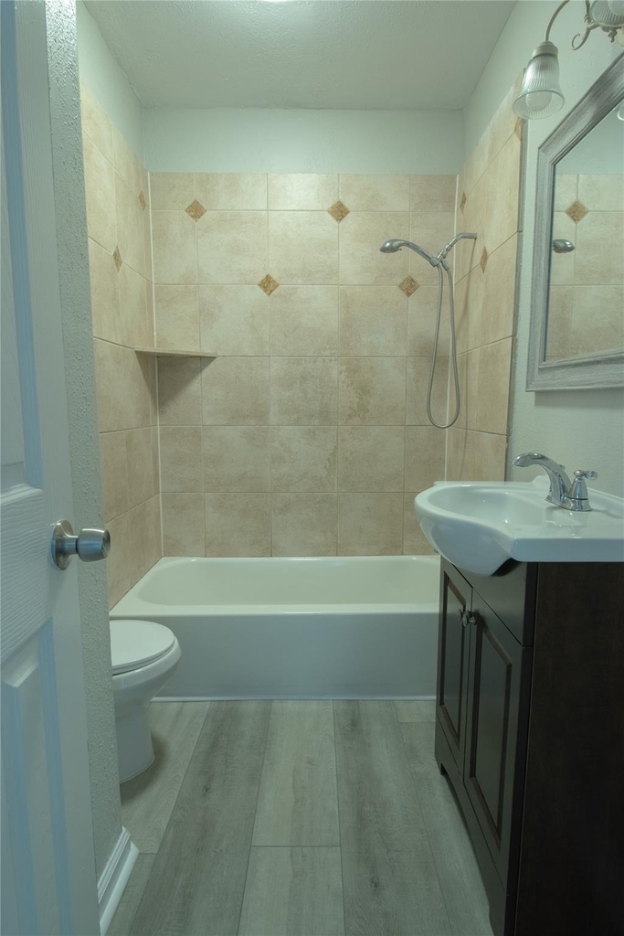 218 E Hunnicutt Street - Photo 5