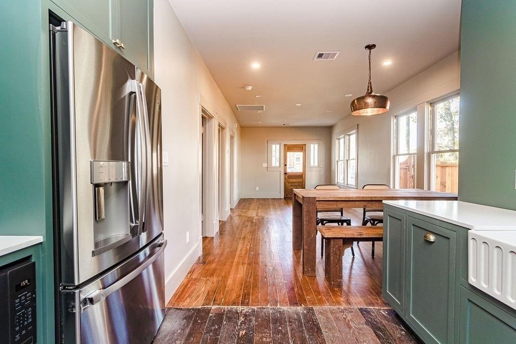 1814 Marion Street - Photo 2