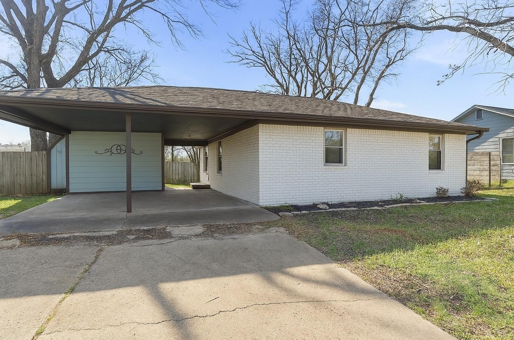 6318 Laramie Street - Photo 1